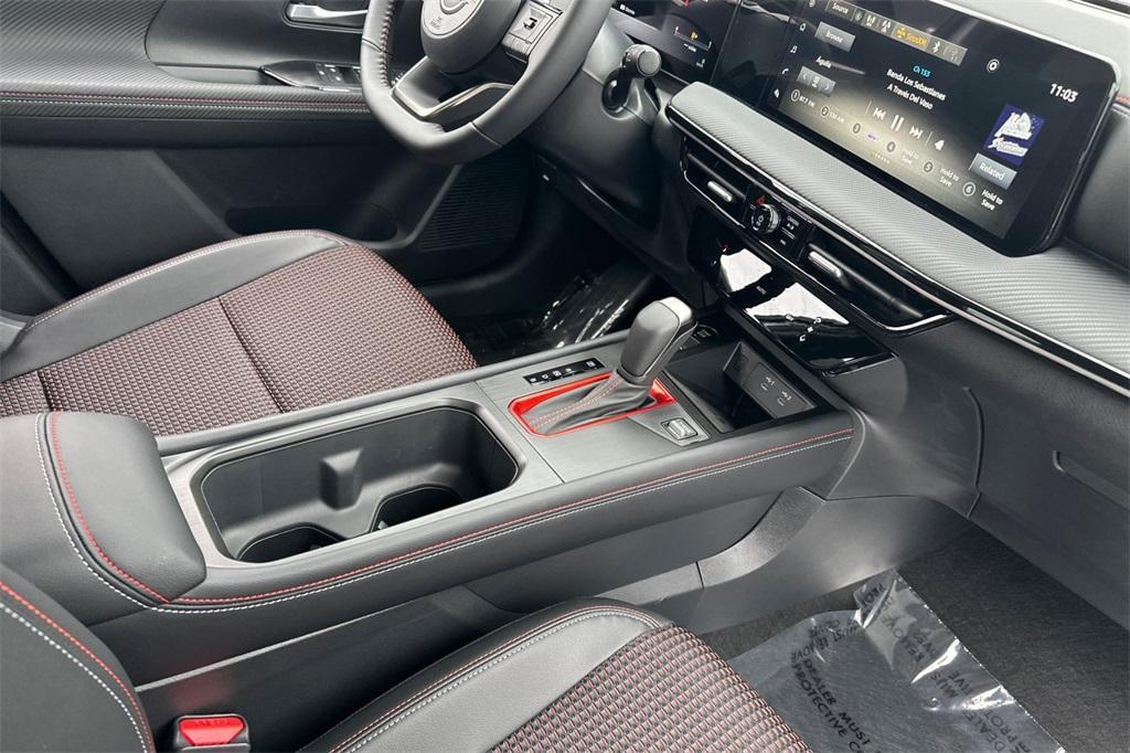 new 2025 Nissan Kicks car, priced at $32,010