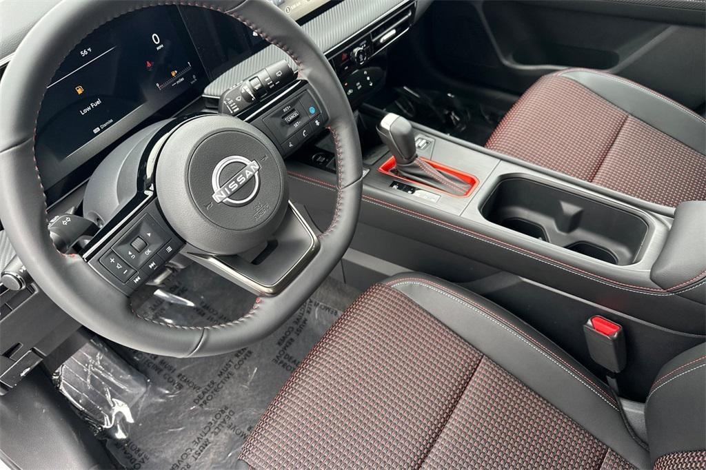 new 2025 Nissan Kicks car, priced at $32,010