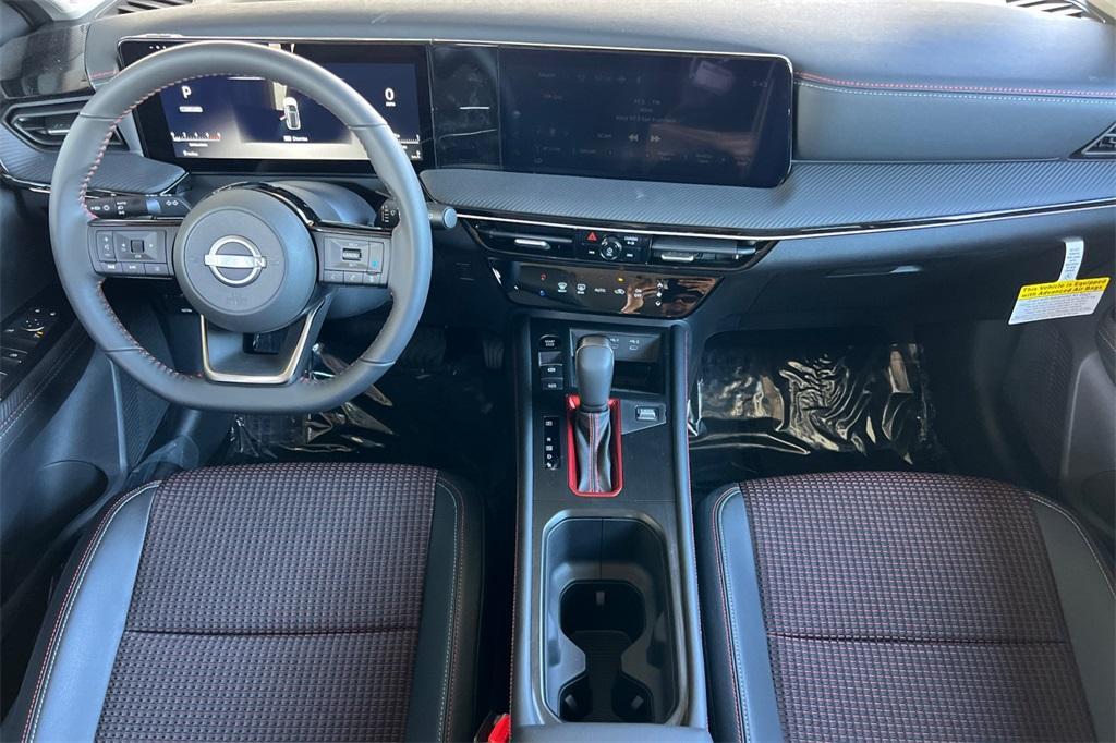 new 2025 Nissan Kicks car, priced at $29,285