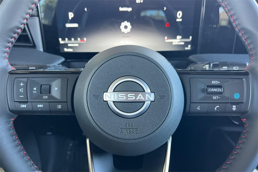 new 2025 Nissan Kicks car, priced at $29,285