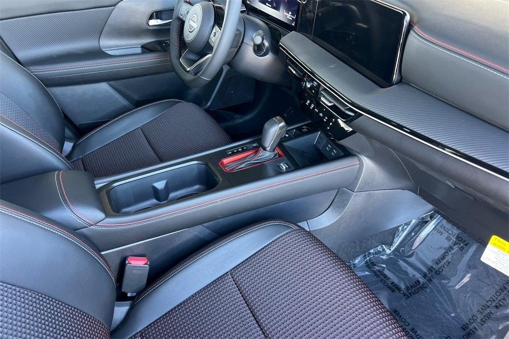 new 2025 Nissan Kicks car, priced at $29,285