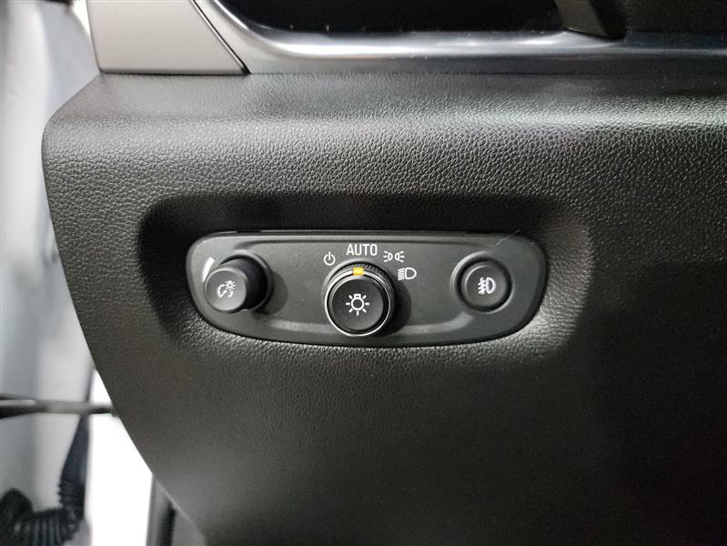 used 2018 Chevrolet Traverse car, priced at $15,900