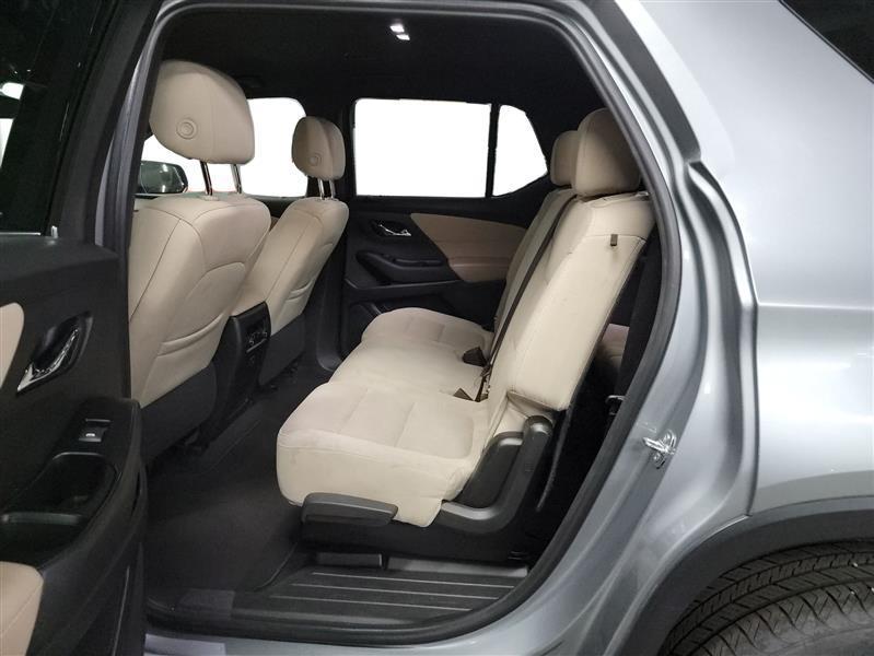 used 2023 Chevrolet Traverse car, priced at $24,900