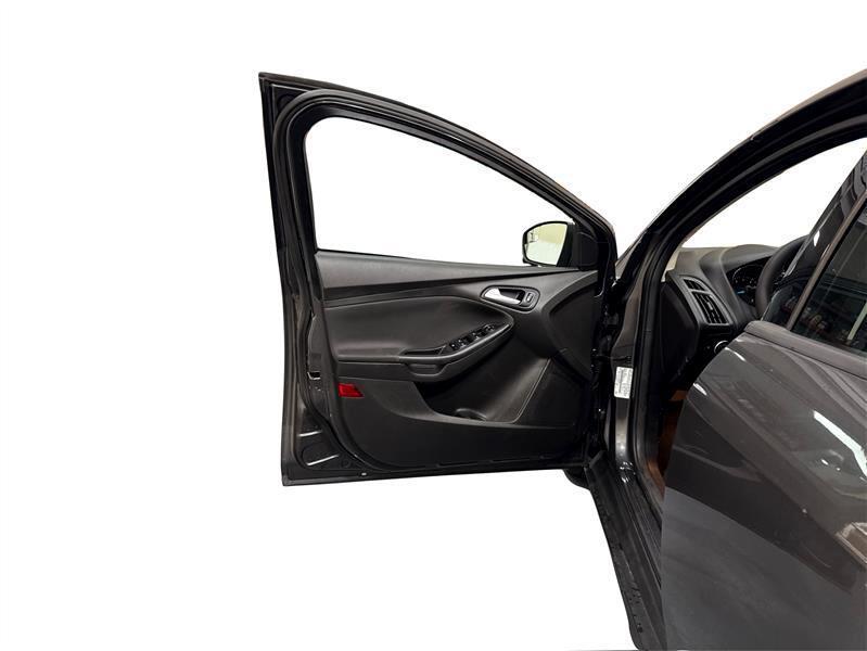 used 2015 Ford Focus car, priced at $4,900