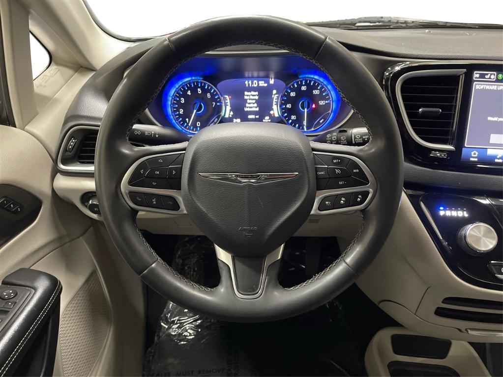 used 2022 Chrysler Pacifica car, priced at $26,900