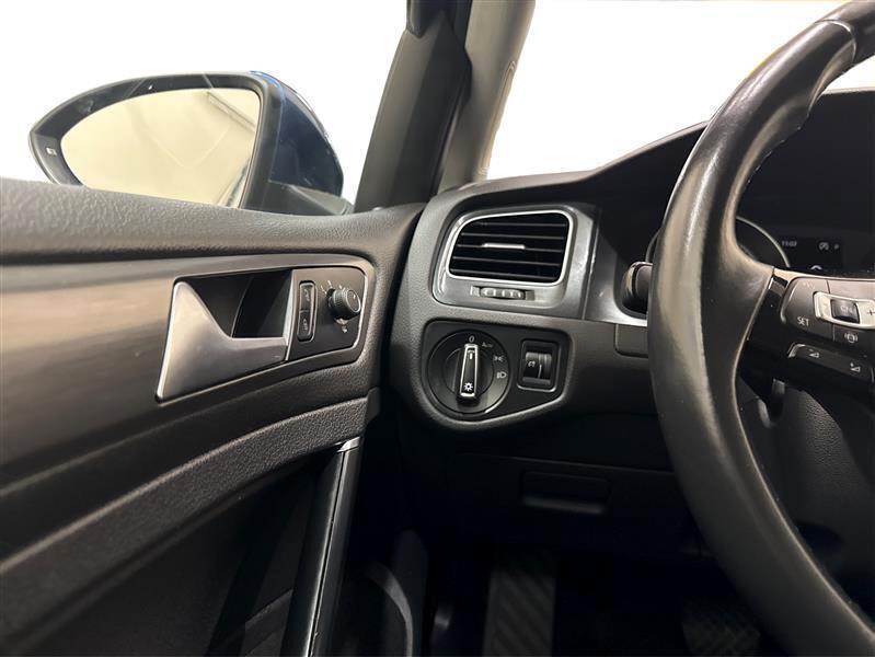 used 2019 Volkswagen Golf SportWagen car, priced at $15,900