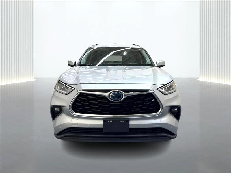 used 2020 Toyota Highlander Hybrid car, priced at $29,500