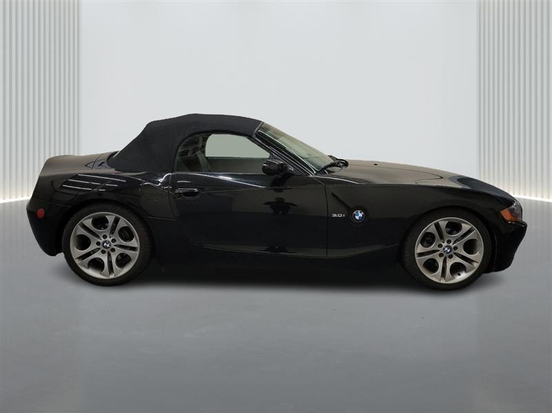 used 2004 BMW Z4 car, priced at $10,900