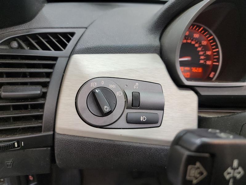 used 2004 BMW Z4 car, priced at $10,900