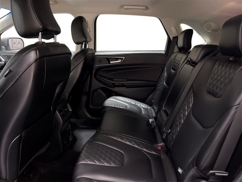 used 2024 Ford Edge car, priced at $30,900
