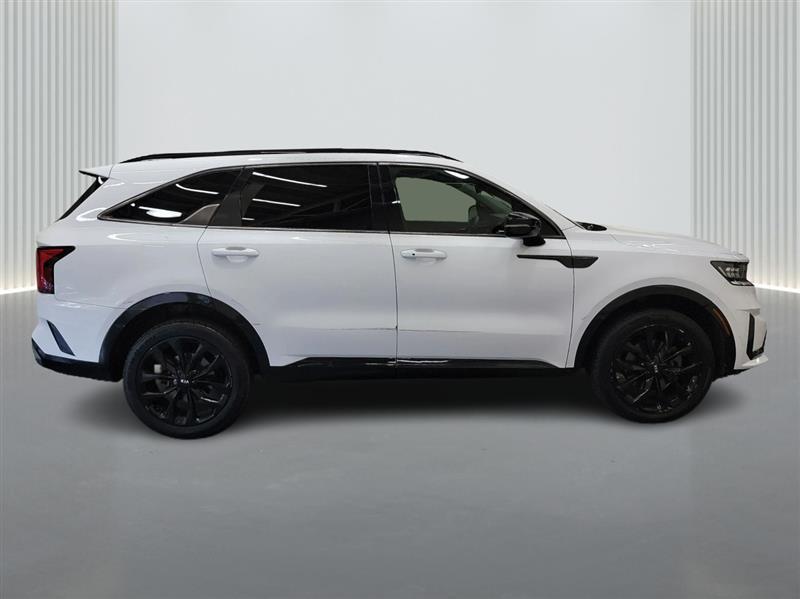 used 2021 Kia Sorento car, priced at $20,900