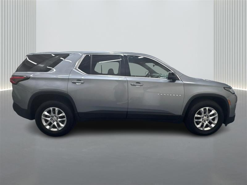 used 2023 Chevrolet Traverse car, priced at $24,500