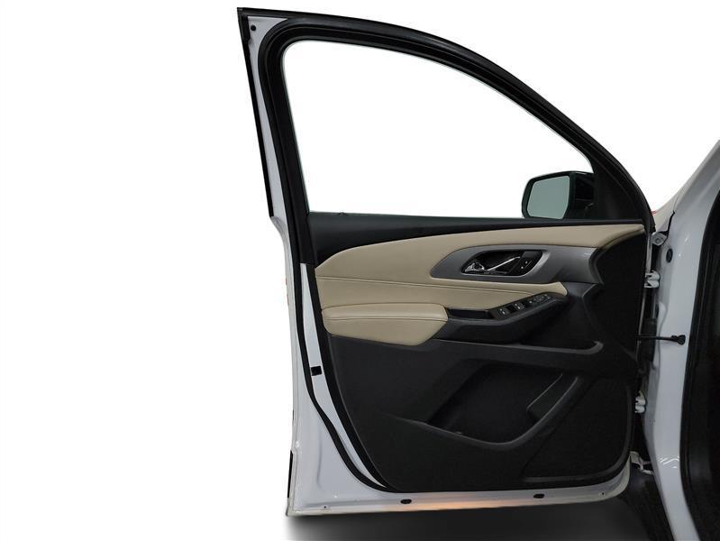 used 2023 Chevrolet Traverse car, priced at $22,900