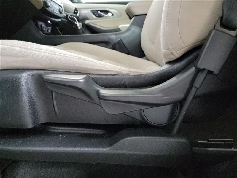 used 2023 Chevrolet Traverse car, priced at $22,900