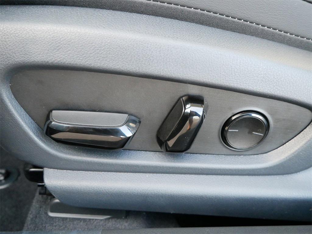 new 2025 Lexus ES 300h car, priced at $50,074