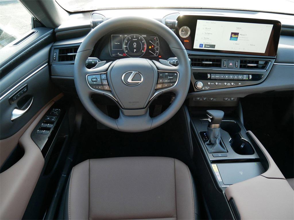 new 2025 Lexus ES 350 car, priced at $49,269