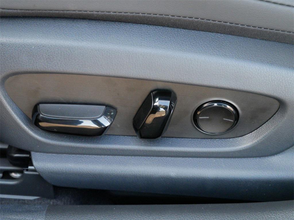 new 2025 Lexus ES 350 car, priced at $49,269