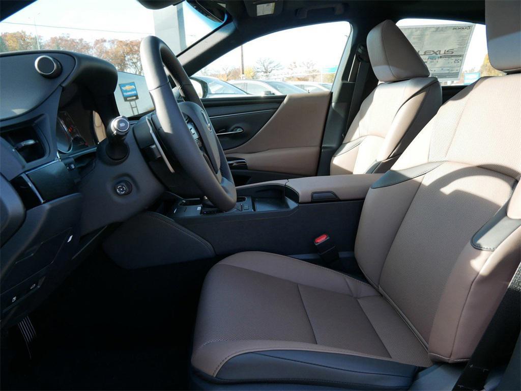 new 2025 Lexus ES 350 car, priced at $49,269