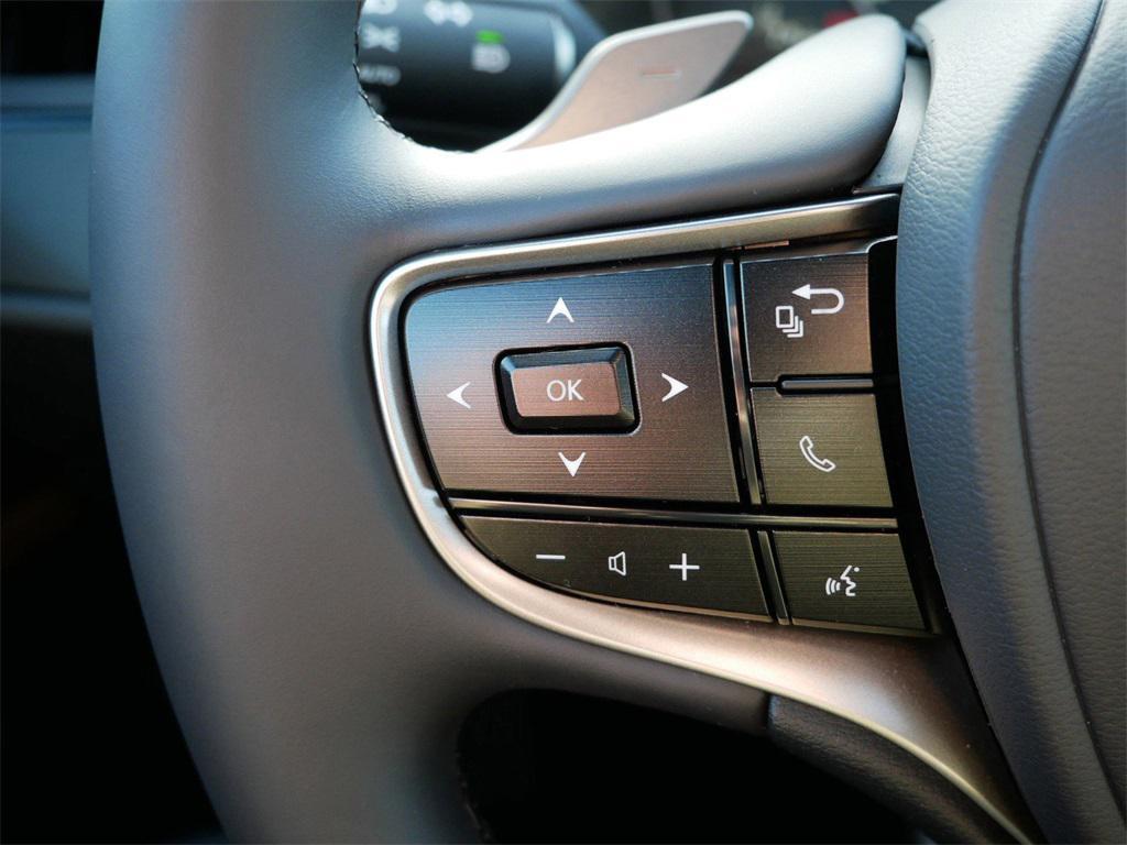 new 2025 Lexus ES 350 car, priced at $49,269