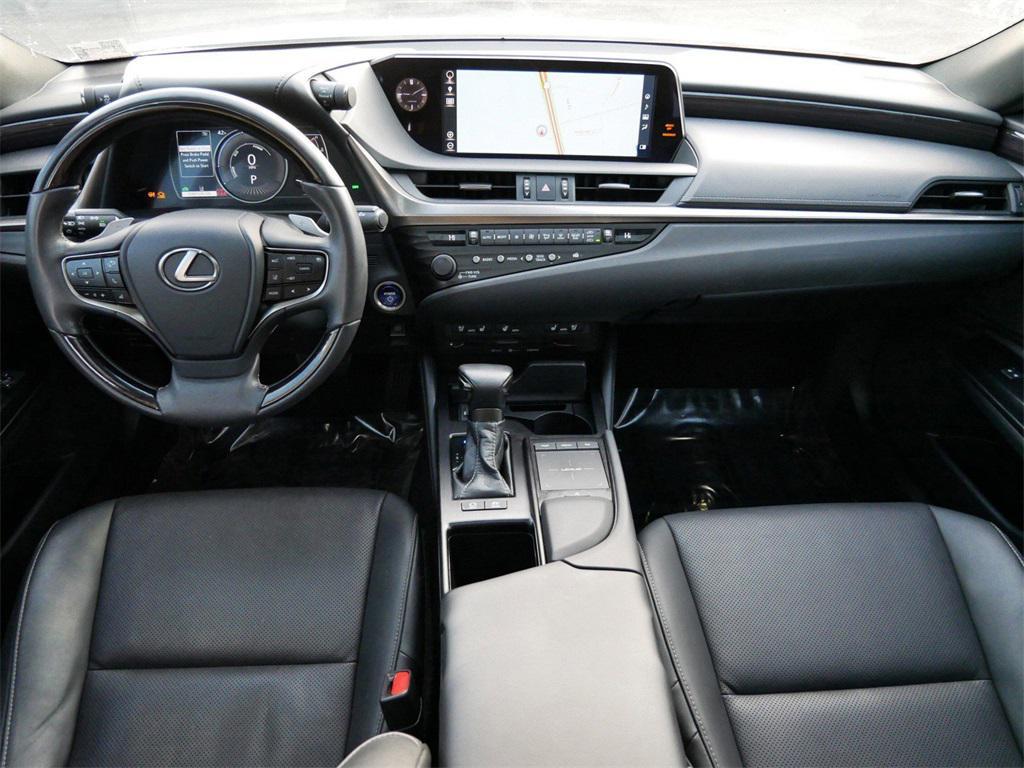 used 2019 Lexus ES 300h car, priced at $24,999
