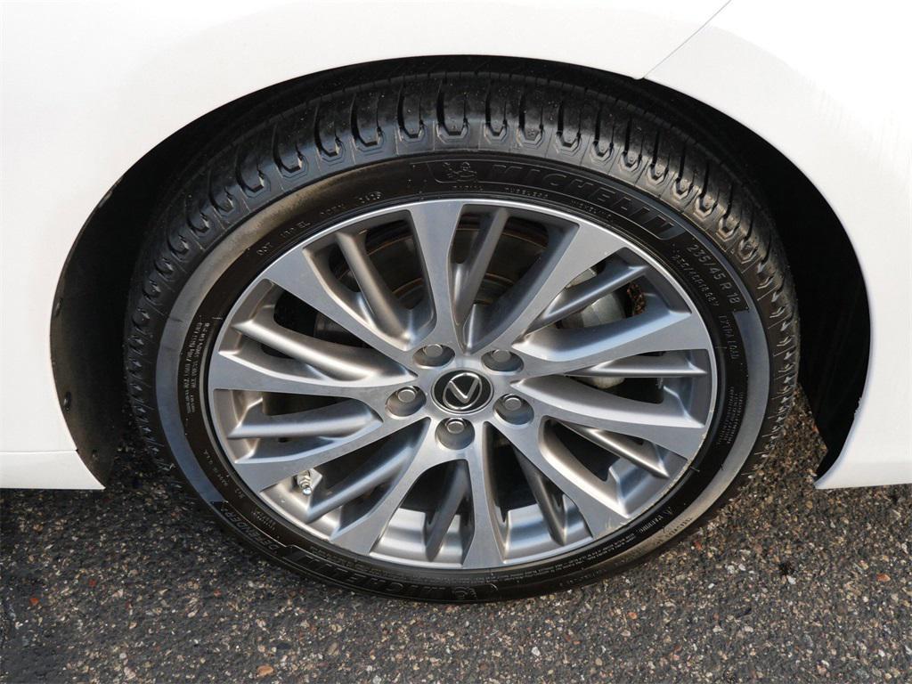 used 2019 Lexus ES 300h car, priced at $24,999