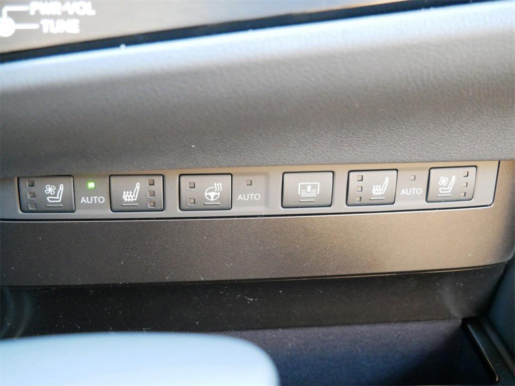 new 2025 Lexus ES 350 car, priced at $55,225