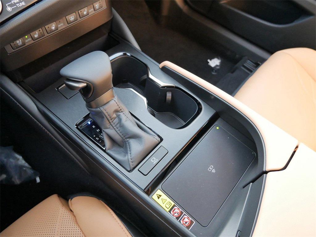 new 2025 Lexus ES 350 car, priced at $55,225