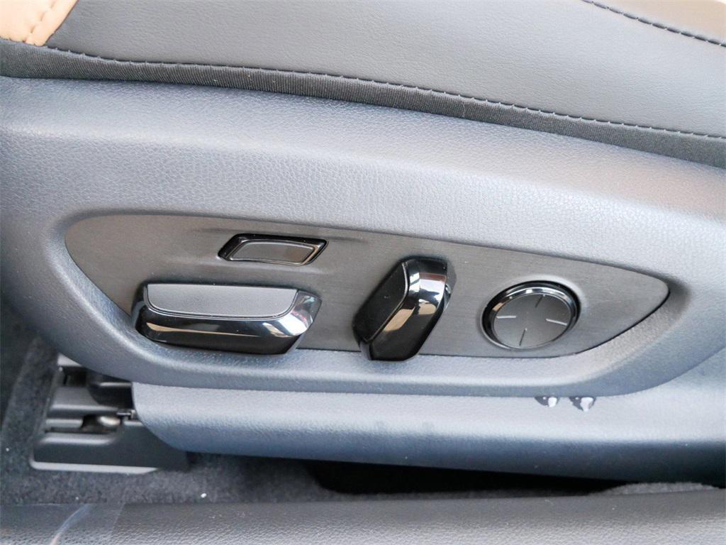 new 2025 Lexus ES 350 car, priced at $55,225