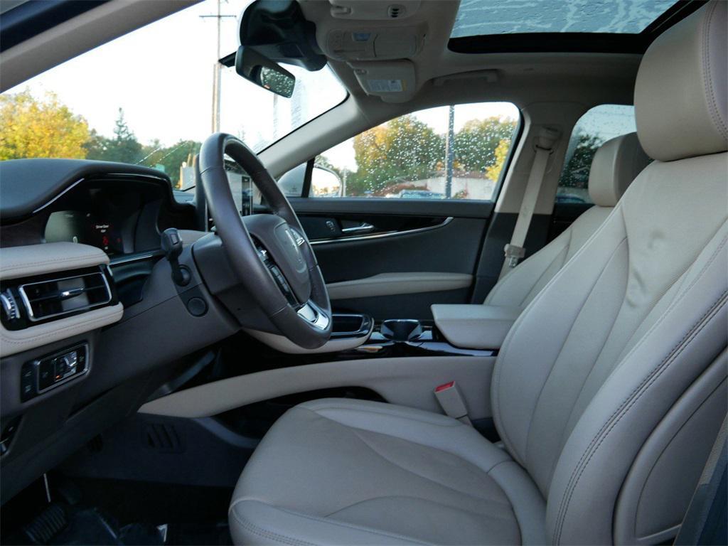 used 2023 Lincoln Nautilus car, priced at $34,299