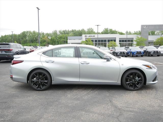 new 2025 Lexus ES 300h car, priced at $52,589