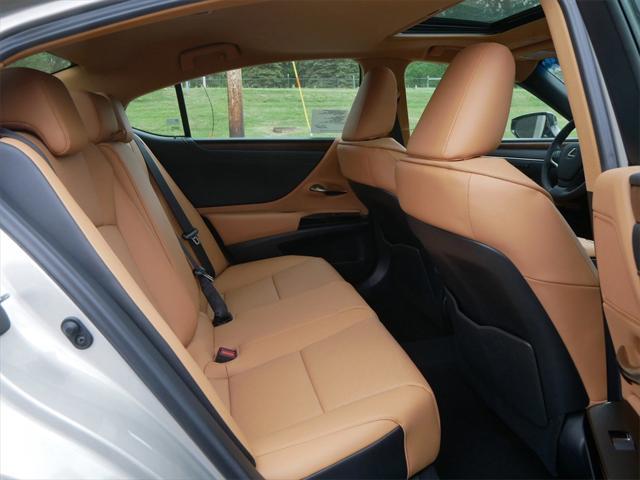 used 2025 Lexus ES 350 car, priced at $46,999