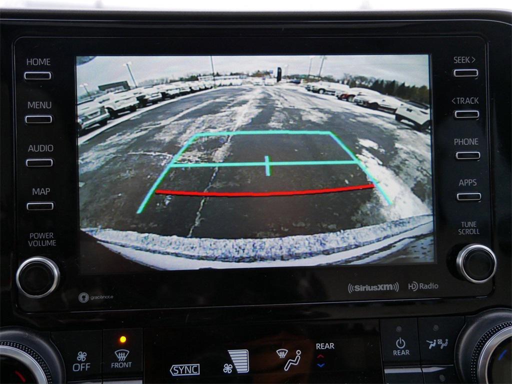 used 2022 Toyota Highlander car, priced at $35,999