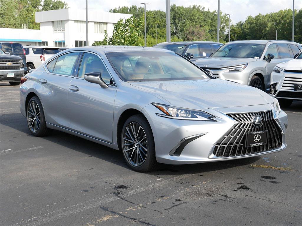 new 2025 Lexus ES 300h car, priced at $50,574