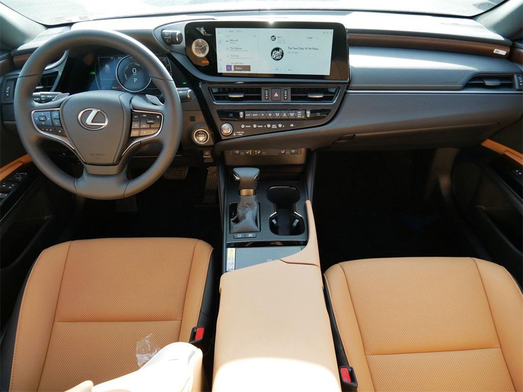 new 2025 Lexus ES 300h car, priced at $50,574