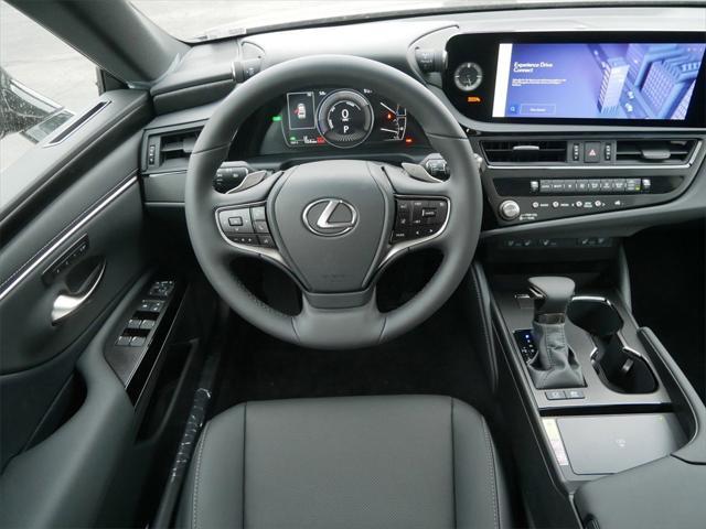 new 2025 Lexus ES 300h car, priced at $52,089