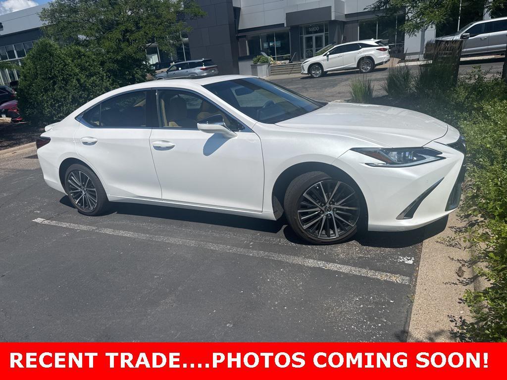 used 2022 Lexus ES 250 car, priced at $35,999