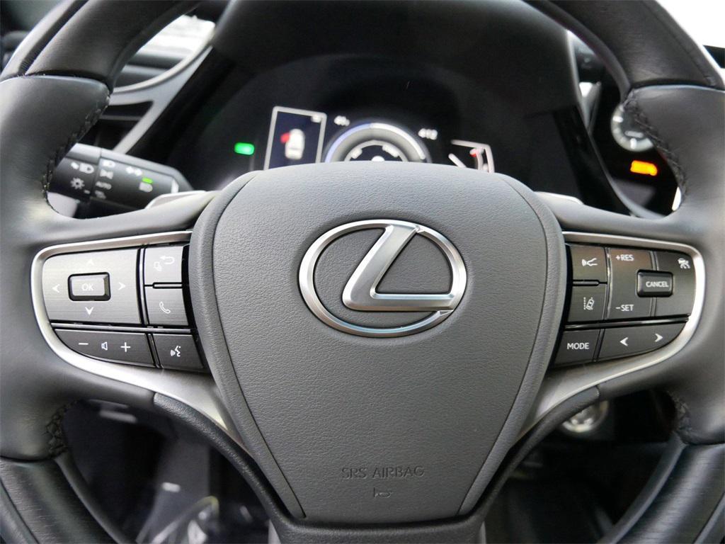 used 2025 Lexus ES 300h car, priced at $48,999