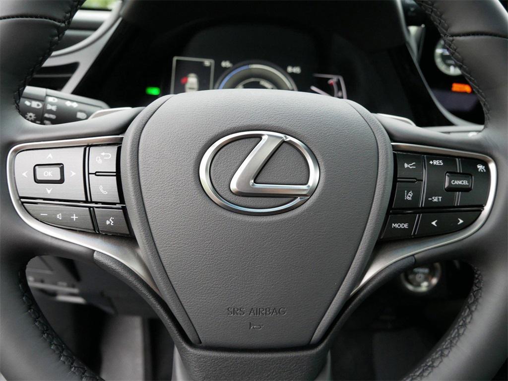 new 2025 Lexus ES 300h car, priced at $50,174