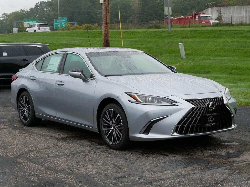 new 2025 Lexus ES 300h car, priced at $50,174