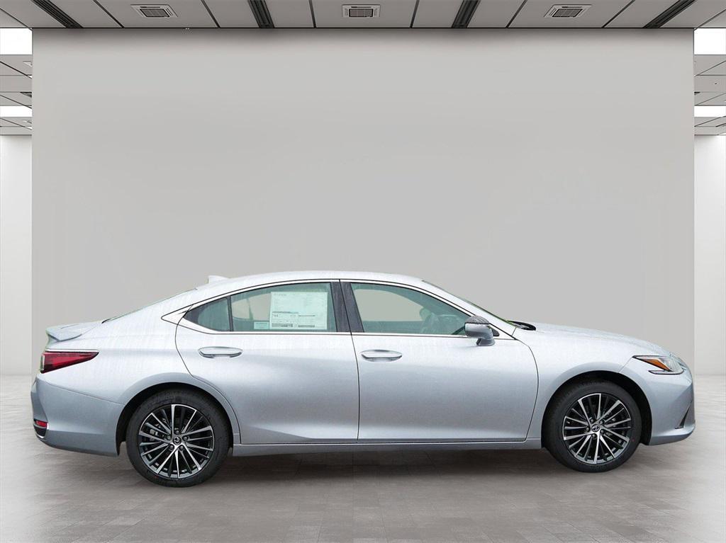 new 2025 Lexus ES 300h car, priced at $50,174