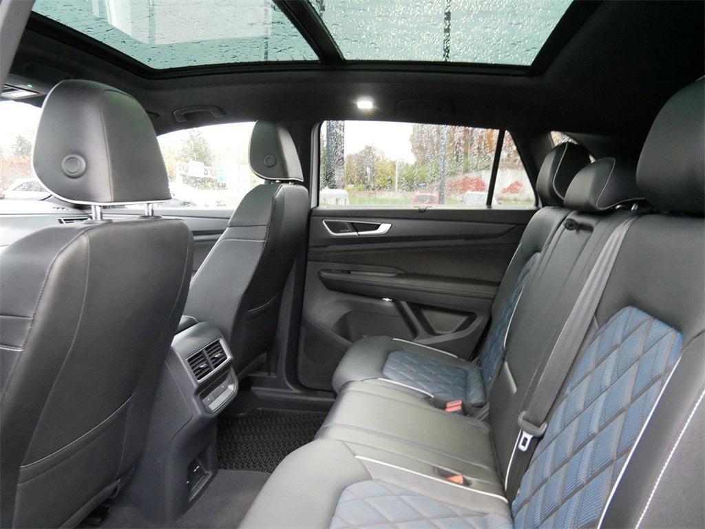 used 2024 Volkswagen Atlas Cross Sport car, priced at $34,999