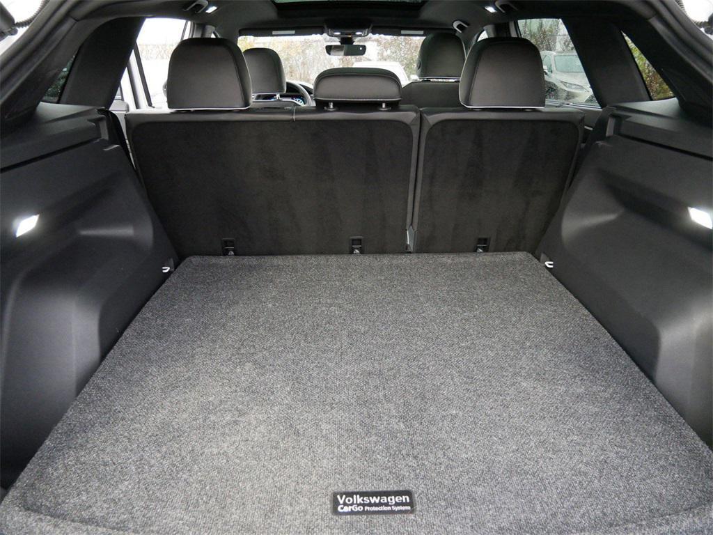 used 2024 Volkswagen Atlas Cross Sport car, priced at $34,999