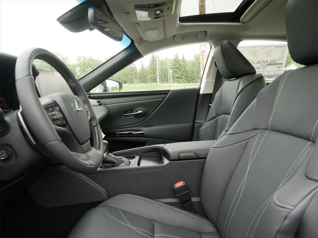new 2025 Lexus ES 300h car, priced at $53,624