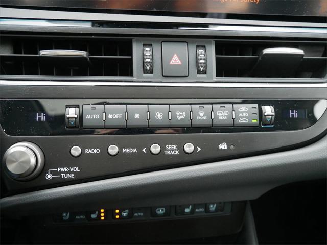 new 2025 Lexus ES 300h car, priced at $53,624