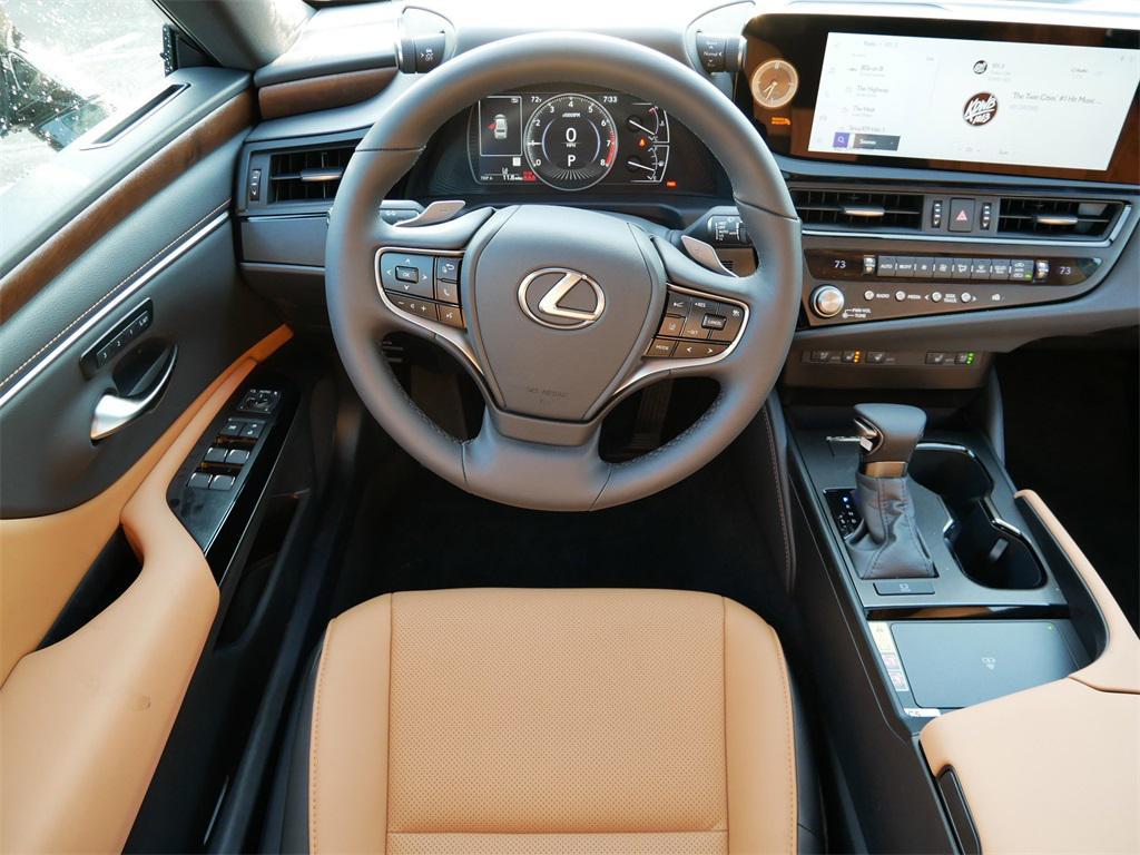 new 2025 Lexus ES 350 car, priced at $48,369