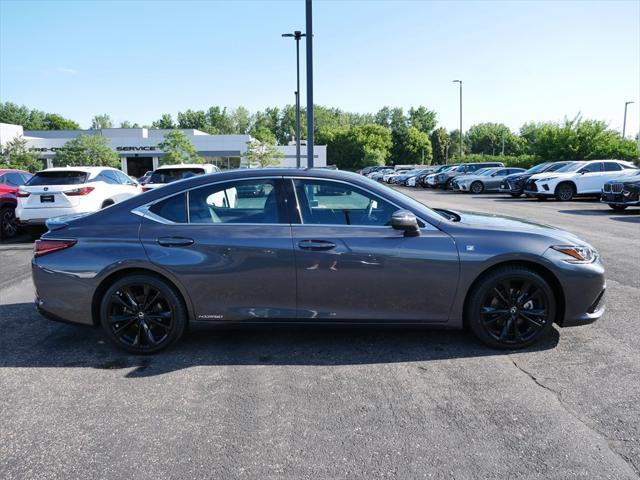 used 2022 Lexus ES 300h car, priced at $38,999