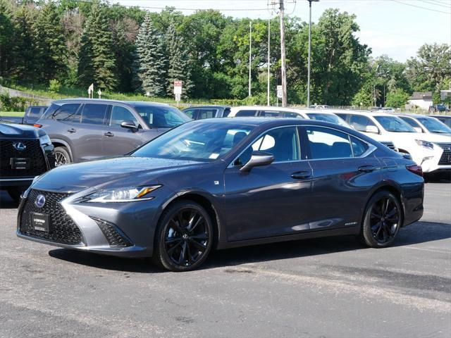 used 2022 Lexus ES 300h car, priced at $38,999