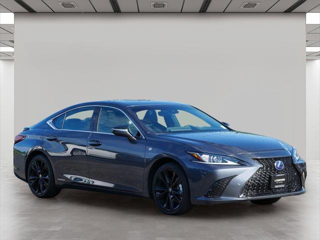 used 2022 Lexus ES 300h car, priced at $38,999