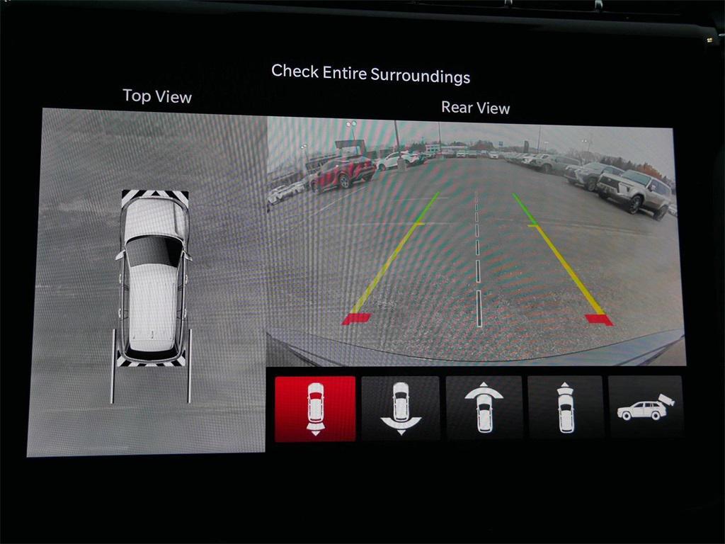 used 2024 Jeep Grand Cherokee car, priced at $44,999