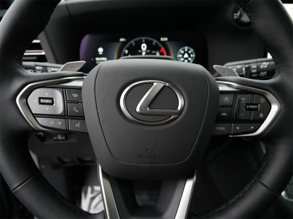 used 2025 Lexus GX 550 car, priced at $90,999